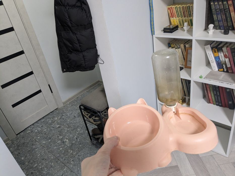 Кормушка/поилка для кота