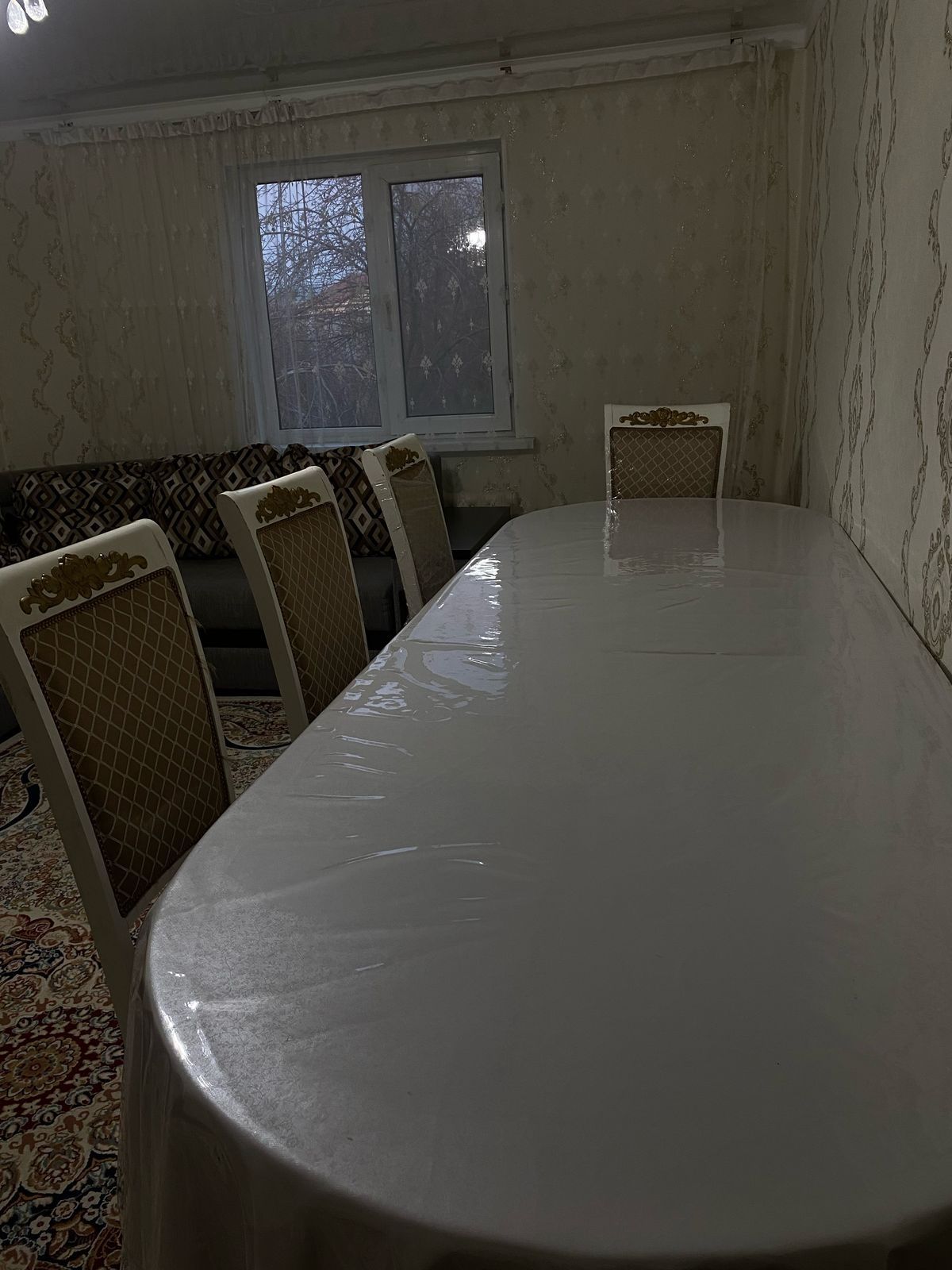 Продам стол со стульями