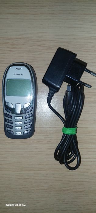 Telefon Simens + Incarcator Model Vechi