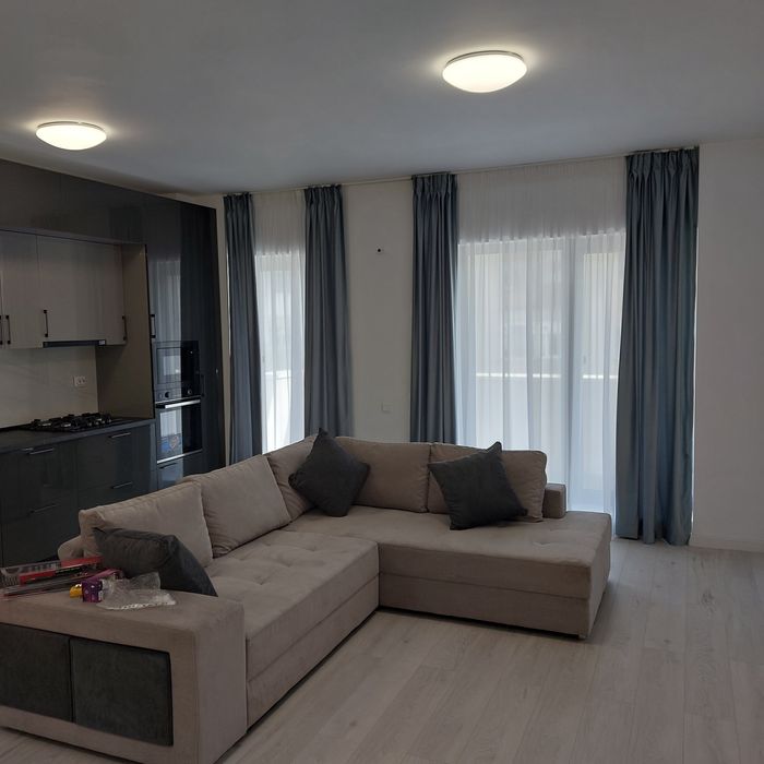 vând apartament 2 camere tip studio