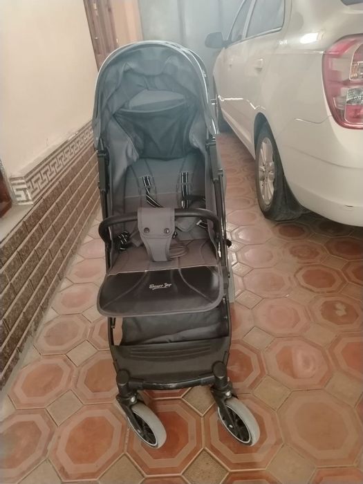Детски каляска прадаётся