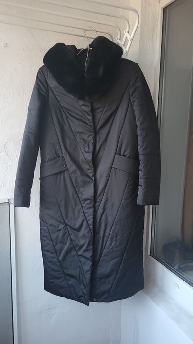 Зимние пуховики женские