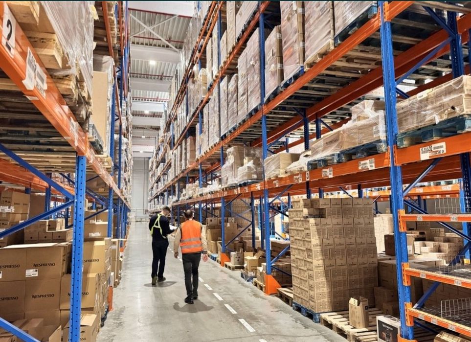 Rafturi metalice industriale reglabile 
Avem orice dimensiuni livram i