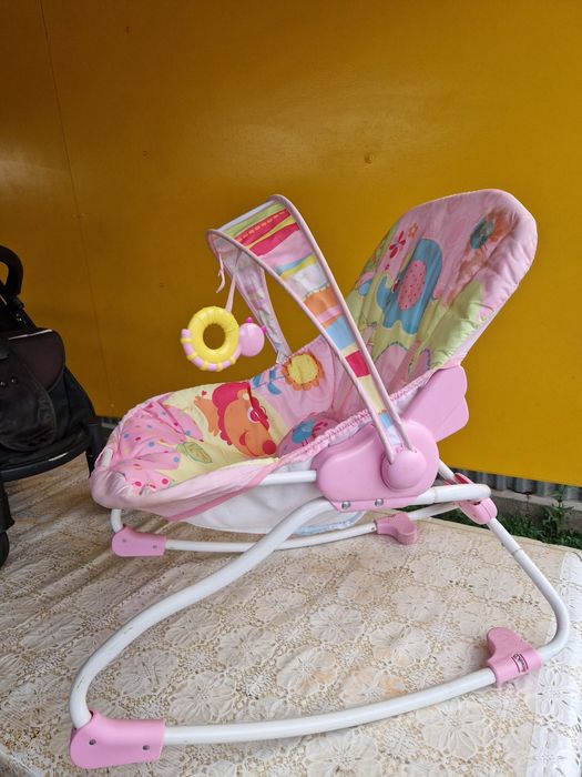 Продам кресло качалку