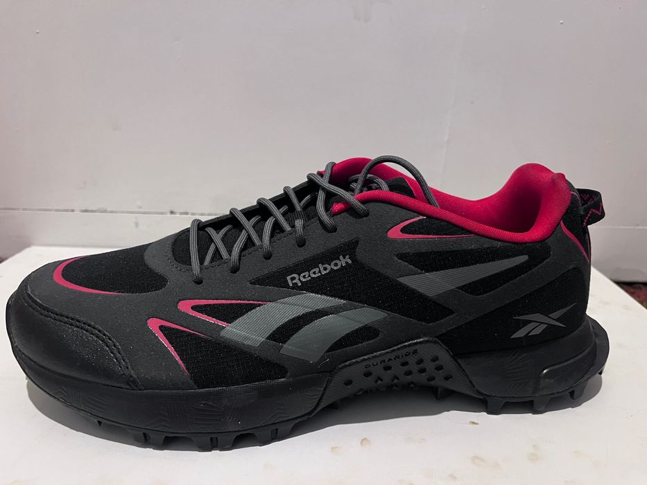 Маратонки рибок чисто нови 40 размер