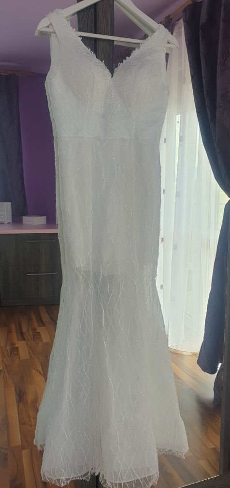 Rochie mireasă superbă