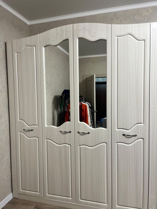 Продам шкаф для спальни