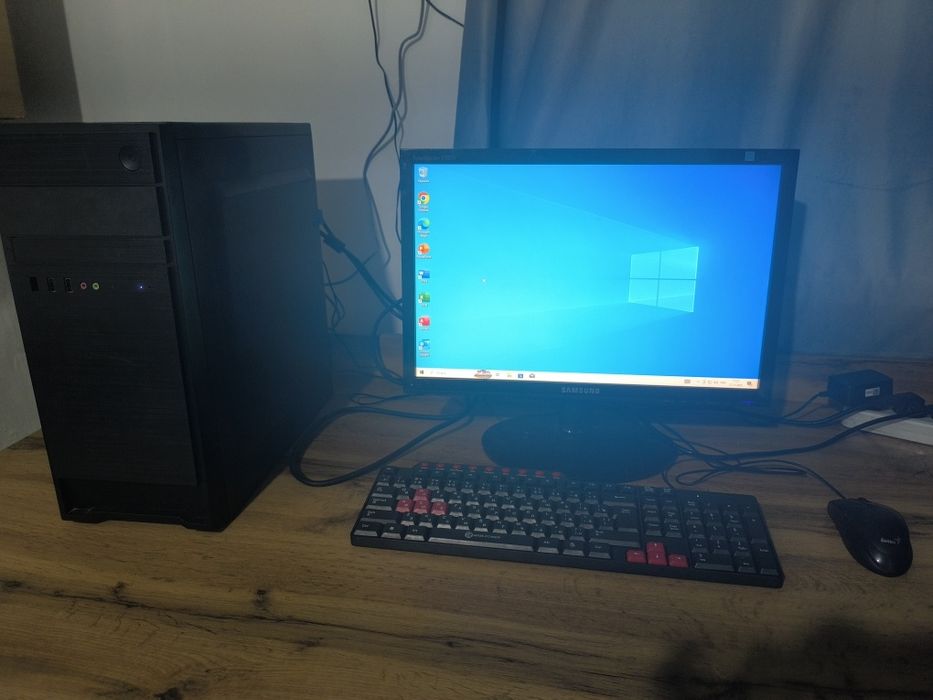 Офисный компьютер
