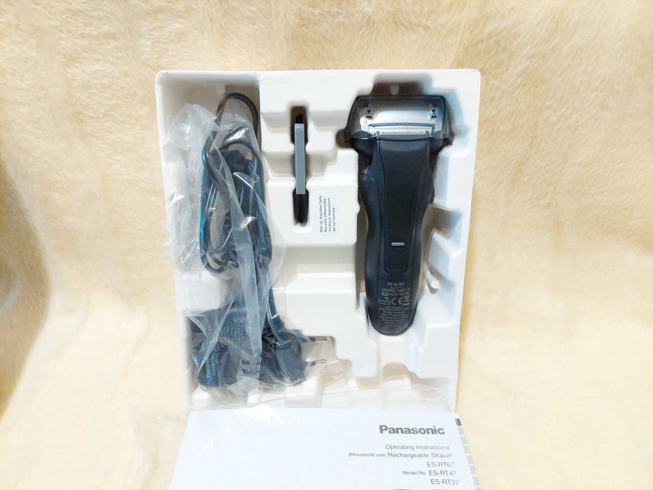 Aparat de ras Panasonic ES-RT67, Lavabil, LED, Garanție Emag
