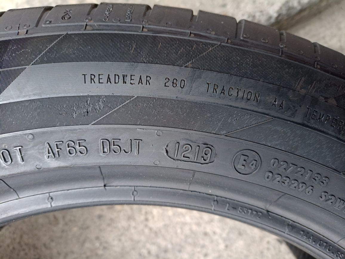2 anvelope de vara Continental 235/50 R17 dot 1219