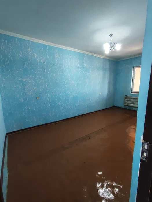 Срочно 3 хонали квартира Шарк-1 да Сотилади