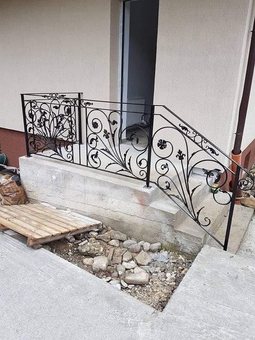 Scări și balustrade metalice pentru interior și exterior