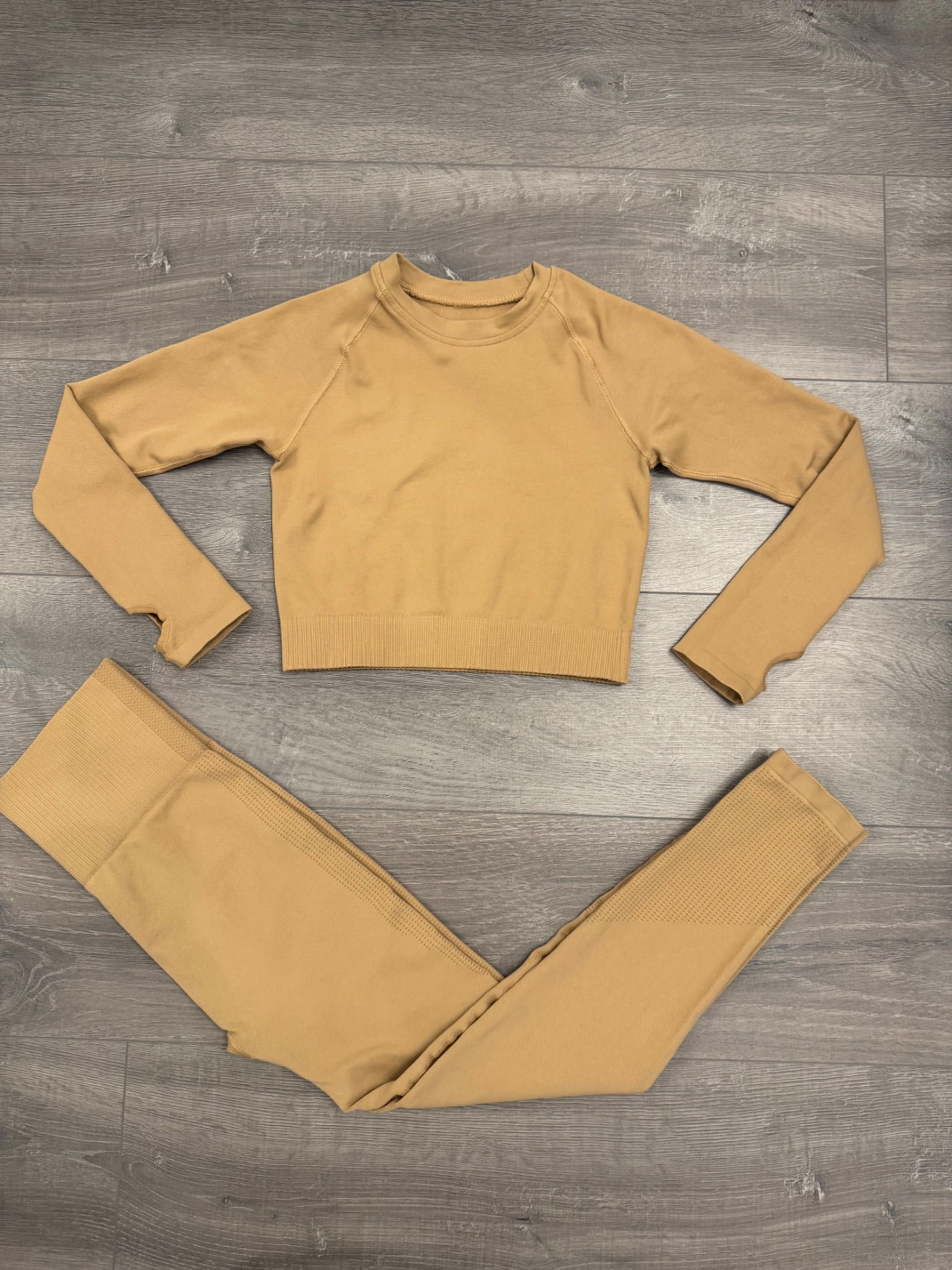 Costum sport dama - potrivit XS/S
