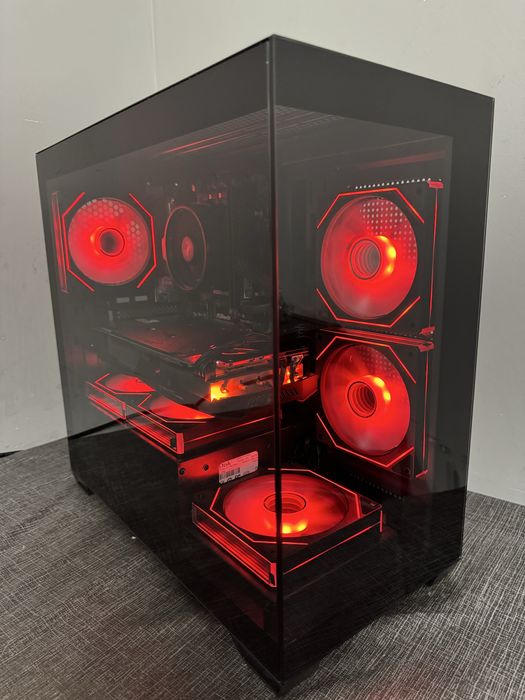 Геймърски компютър Ryzen 5 2400G, RX 580, 16GB DDR4