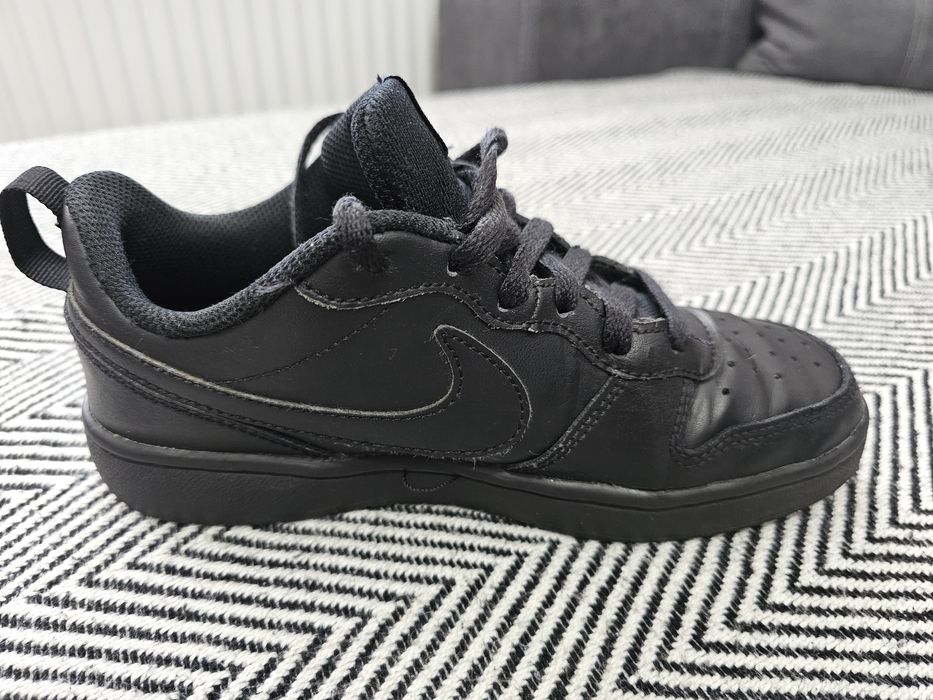 Adidași Nike marimea 35