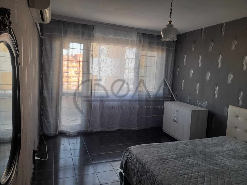 Продава се Тристаен апартамент в София, Слатина - 95 кв.м за 1990 €/кв.м - Снимка #6