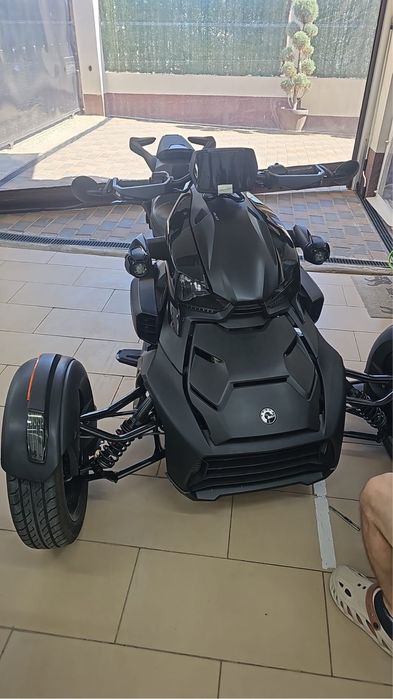 Can-Am Ryker 900 sport