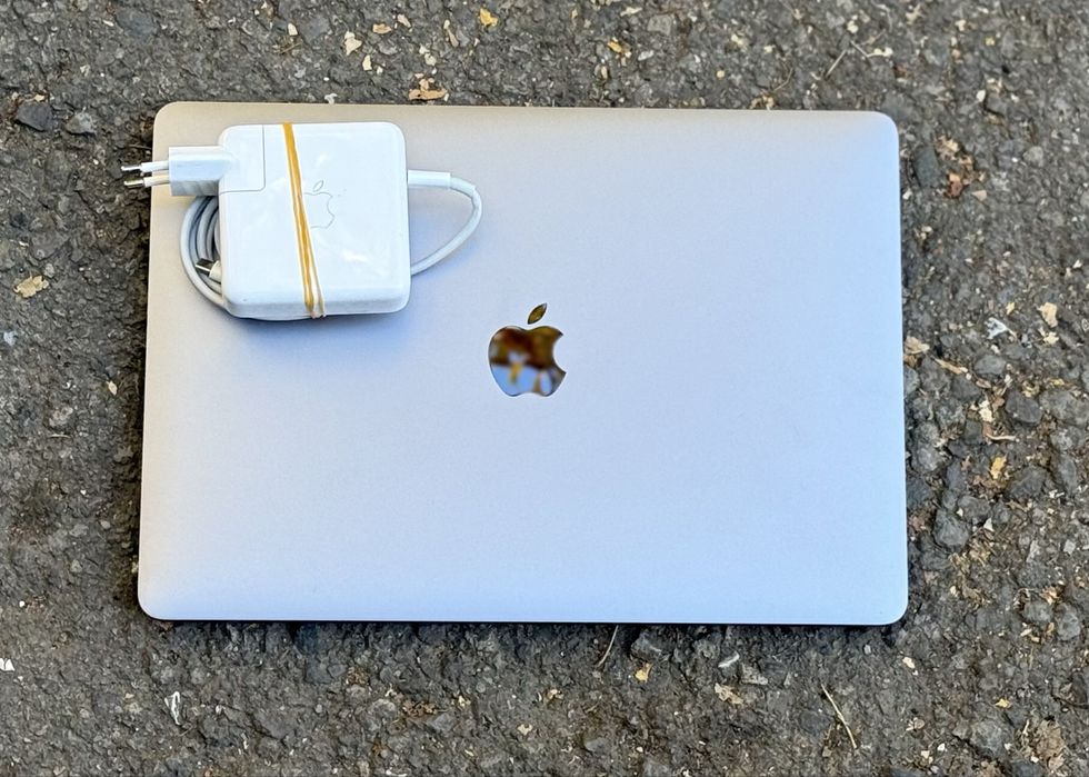 Лаптоп Apple MacBook Pro, 13-инчов, 2019 г, Intel Core i5