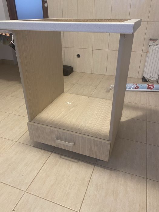 Corp mobila , suport plita si cuptor.