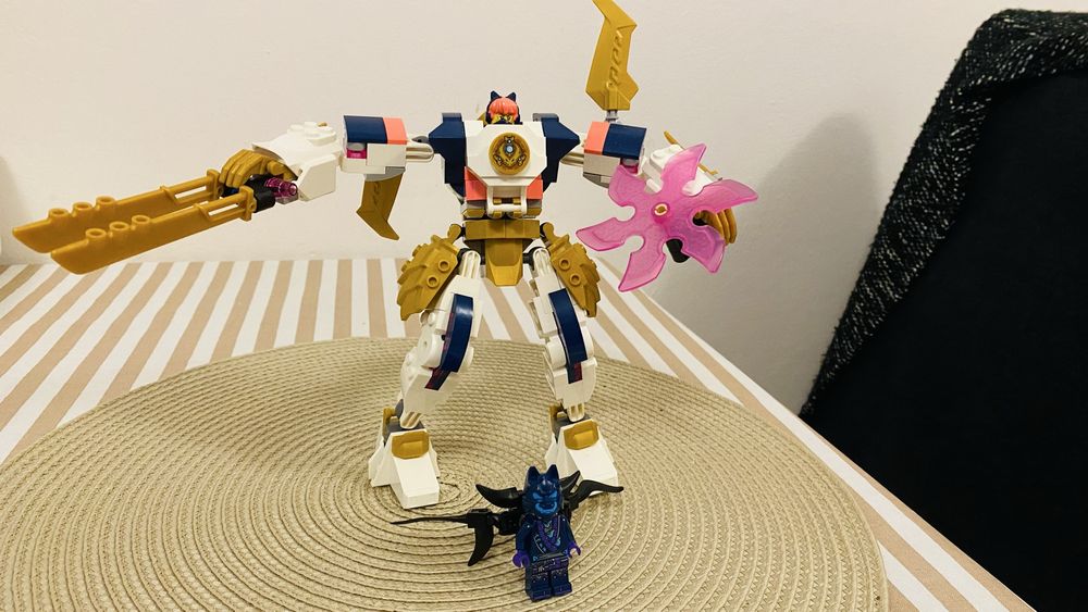 LEGO Ninjago - Robotul stihie tehnologic al Sorei