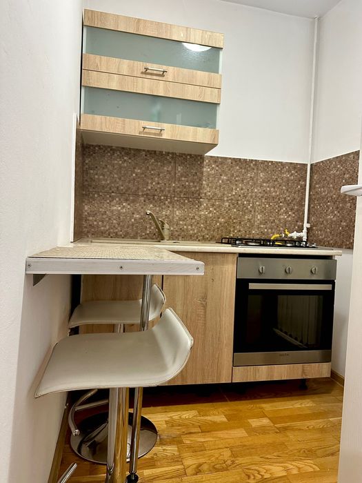 Închiriez garsonieră în cartierul Zorilor