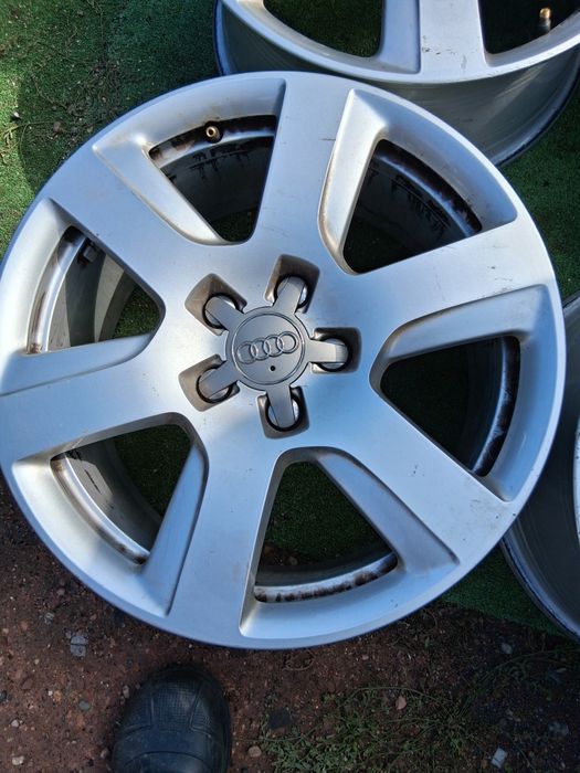 17цола оригинални за AUDI VW 8J ×17 ет39 5×112 ц.66.6мм/ 57.1