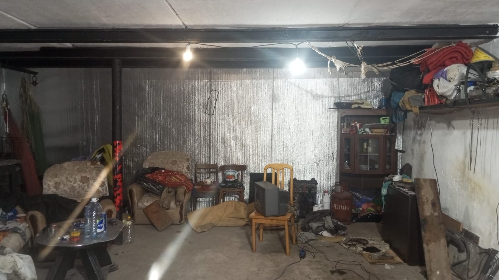 Продам гараж в 9 обществе