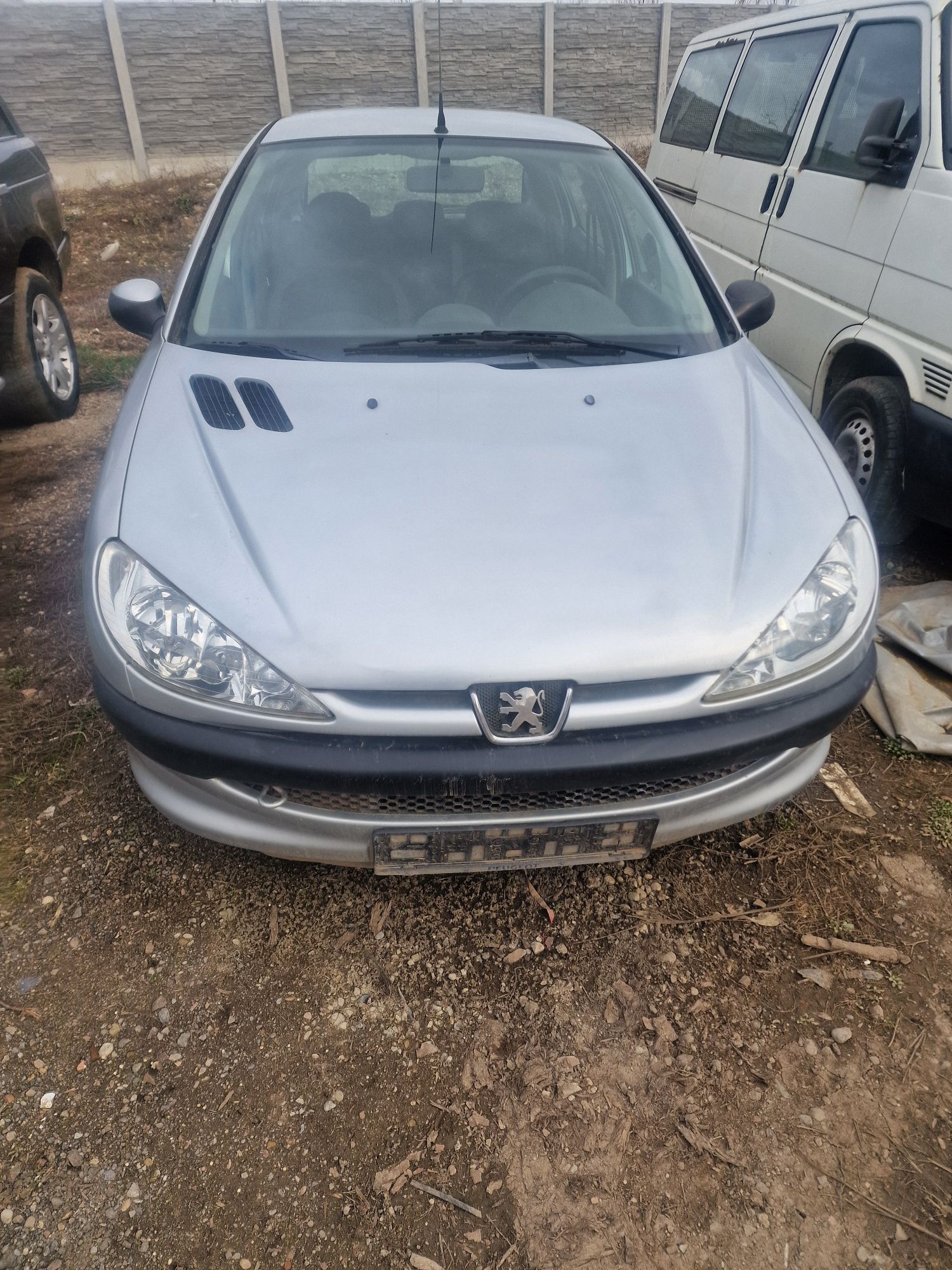 Vând Peugeot 206 1.6 benzina 2007