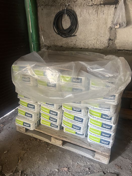 Кафельный клей bergauf co