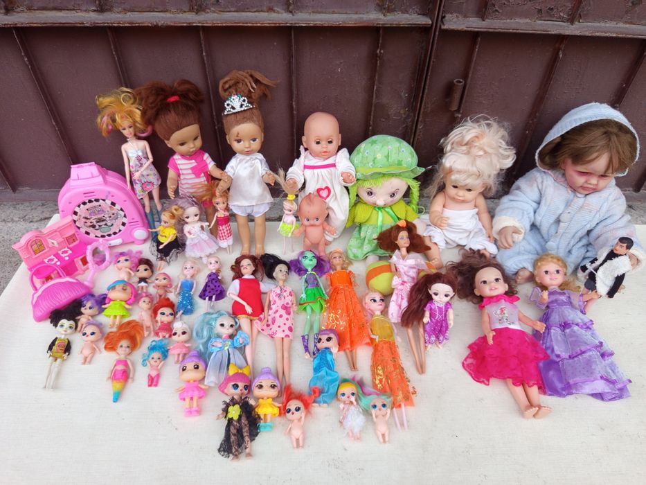 Продам куклы много .