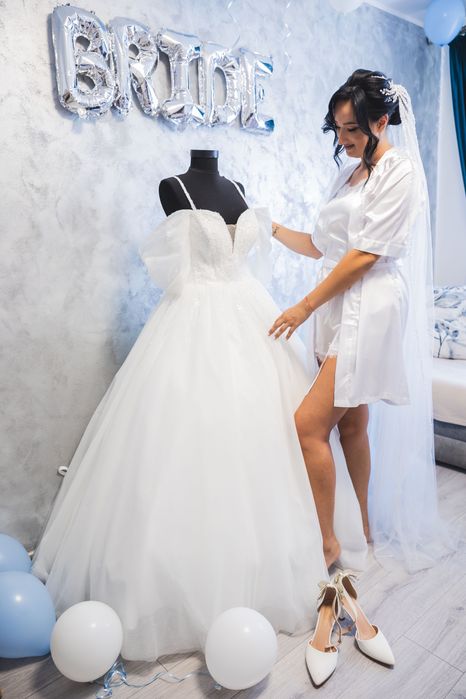 Vând rochie de mireasă