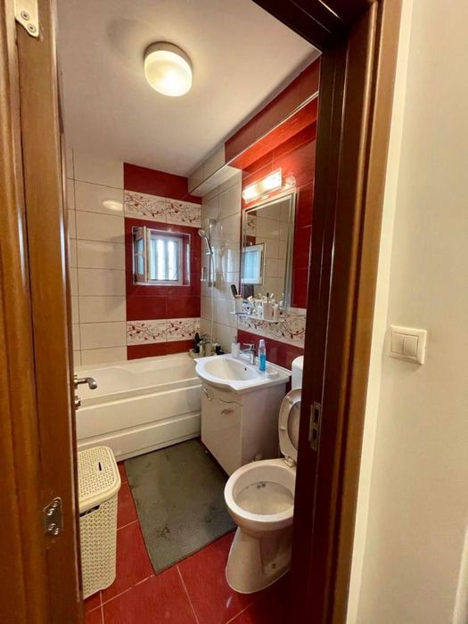 Apartament cu 2 camere foarte frumos