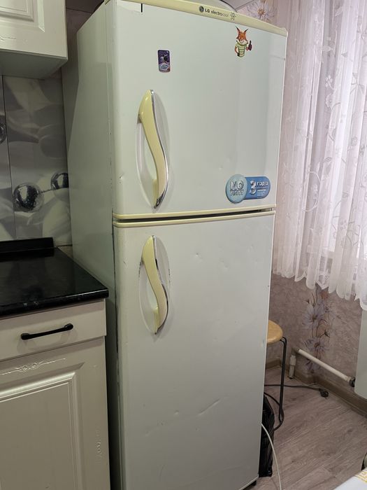 Холодильник б/у