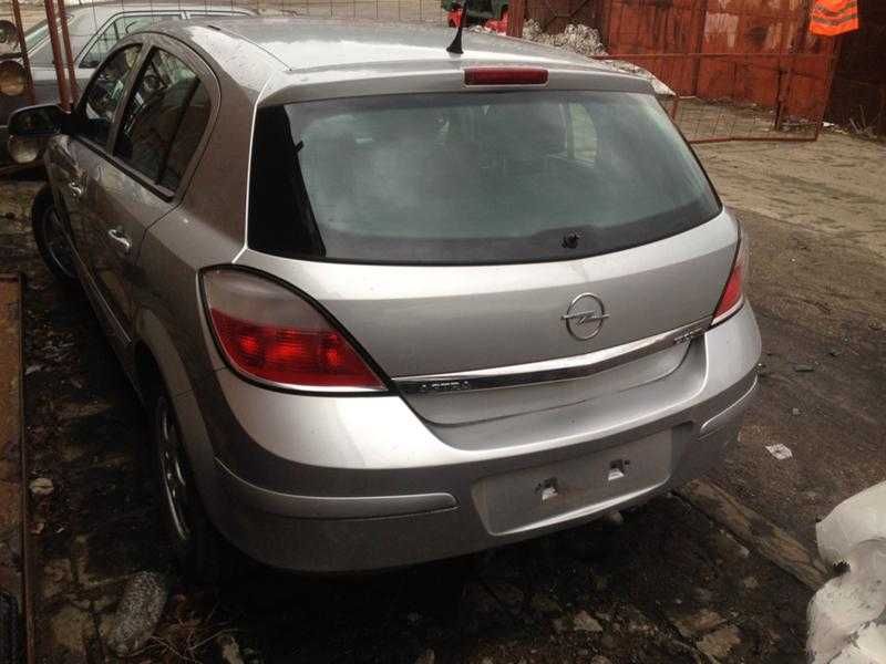 Опел Астра H 1.9 / Opel Astra H 1.9 на части