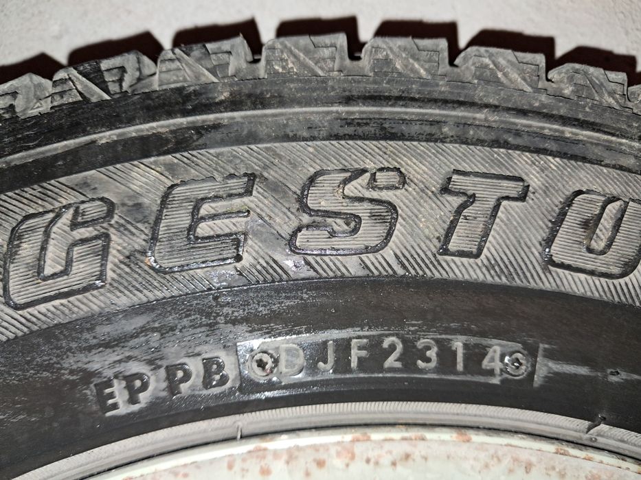 Джанти и гуми Brigestone