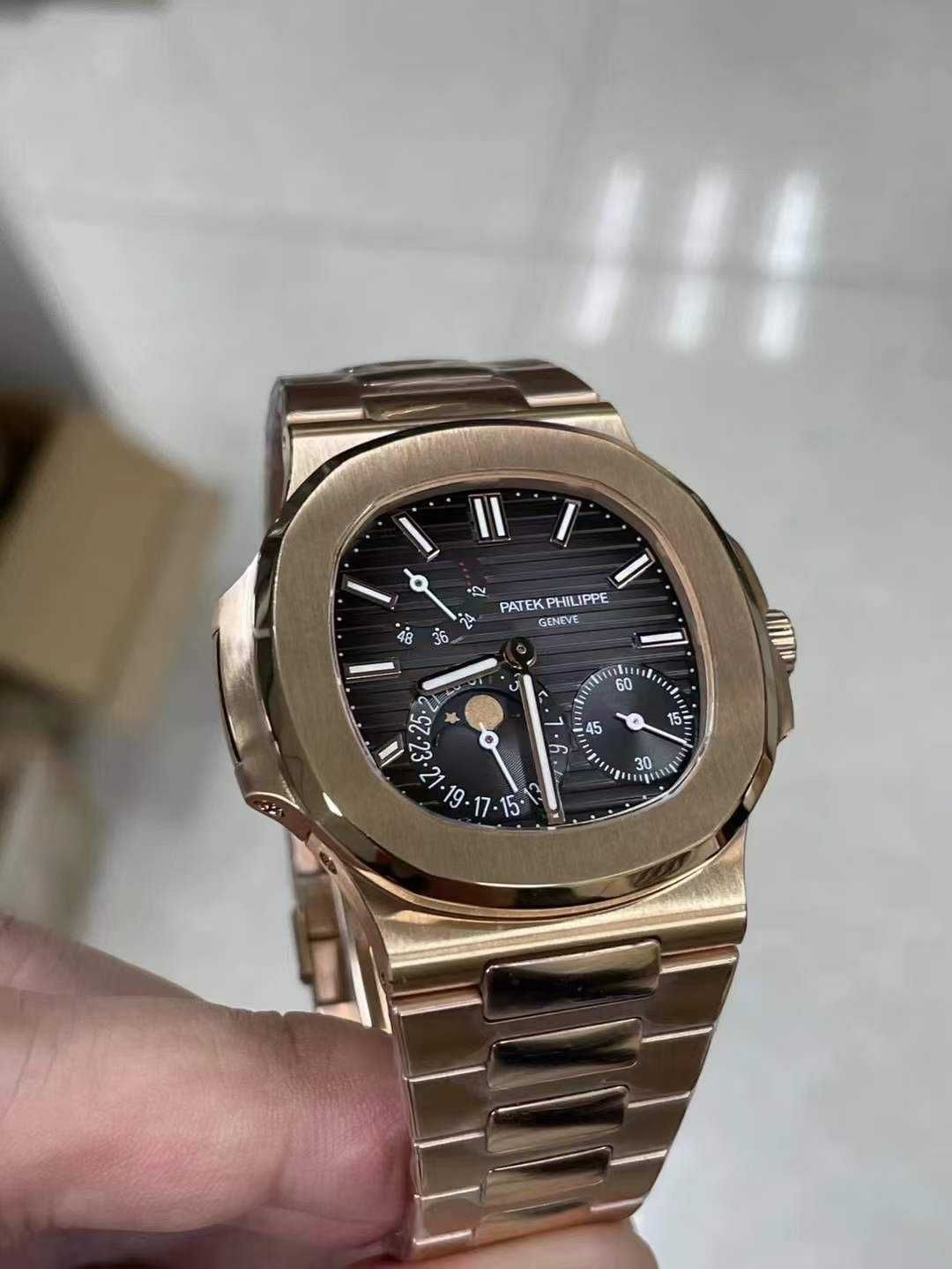 Часовници Patek Philippe Nautilus злато