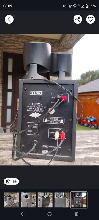 Sistem audio cu 2 boxe, perfect funcțional.