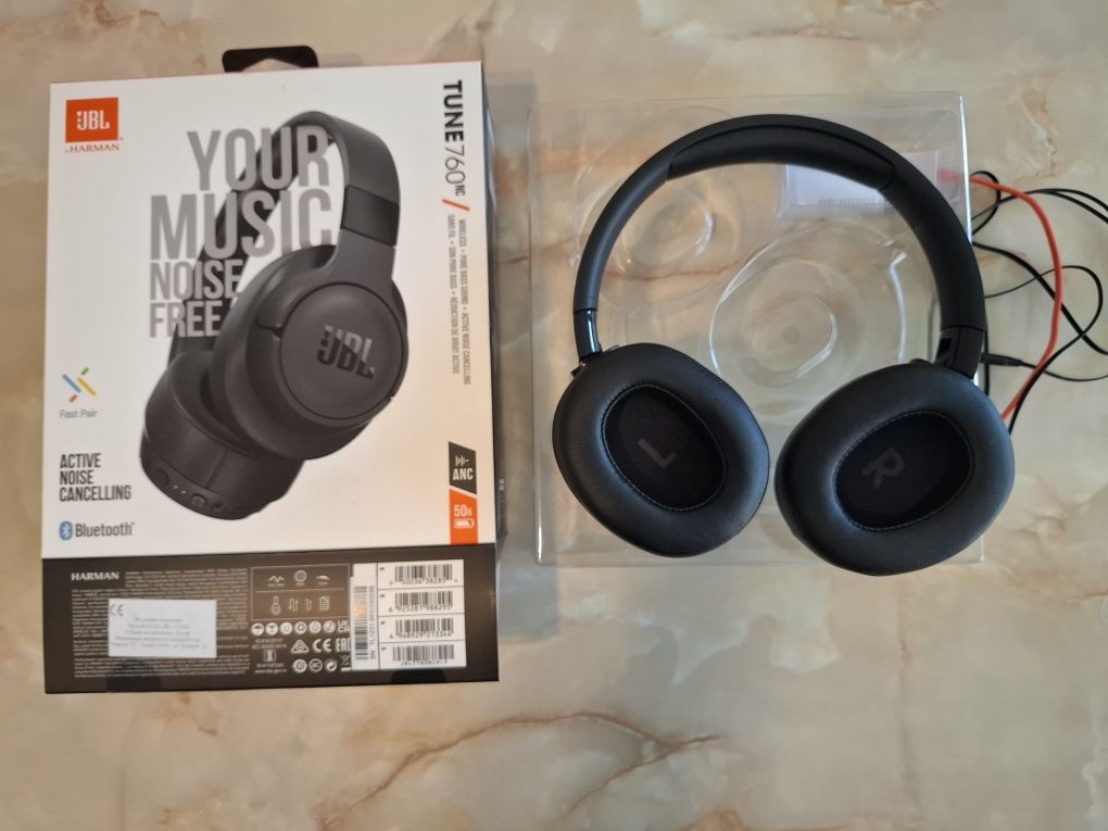 JBL Tune760NC - Черни