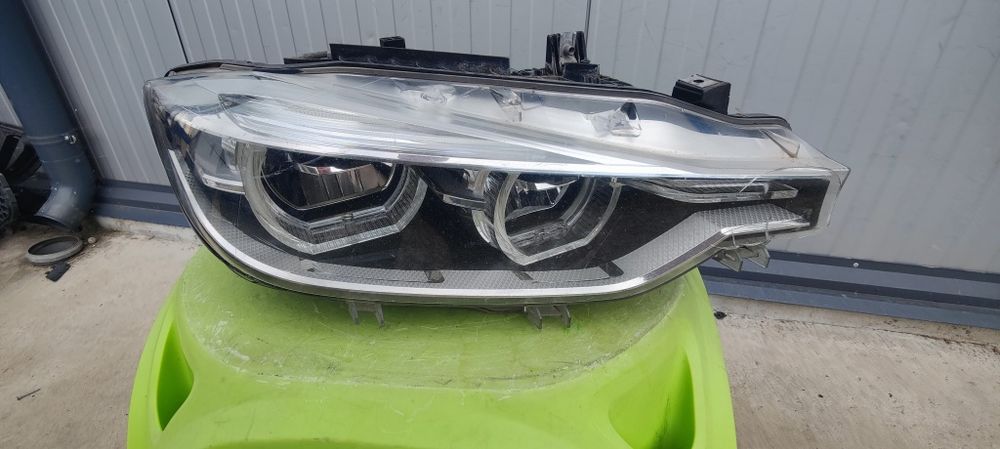 Far dreapta BMW seria 3 f30 full led facelift
