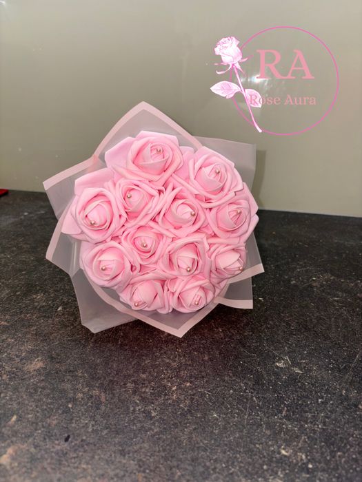 Ръчно изработени букети от сатен и фоам – Rose Aura – вечна красота