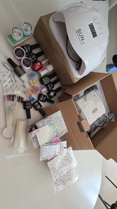 Машинка для маникюра.