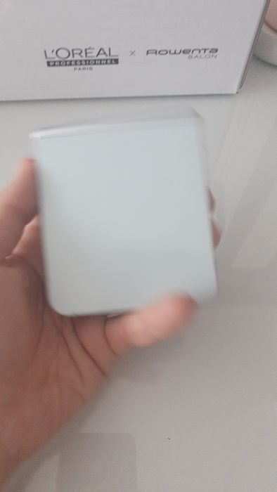 Здравейте,продавам Samsung flip 5