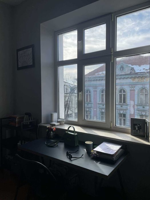 Отдавам офис под наем почасово в район Централен