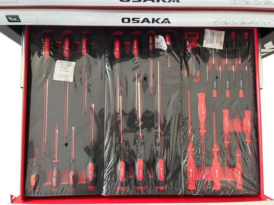 Количка за инструменти OSAKA - празна, със 156 и 196 инструмента