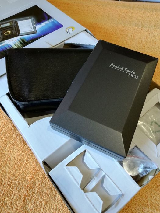 Джобна везна THP–250C