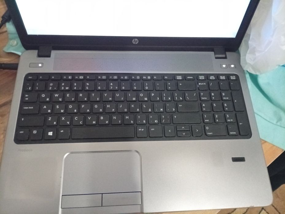 Ноутбук hp продам