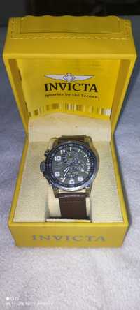 Invicta chronograph 13054