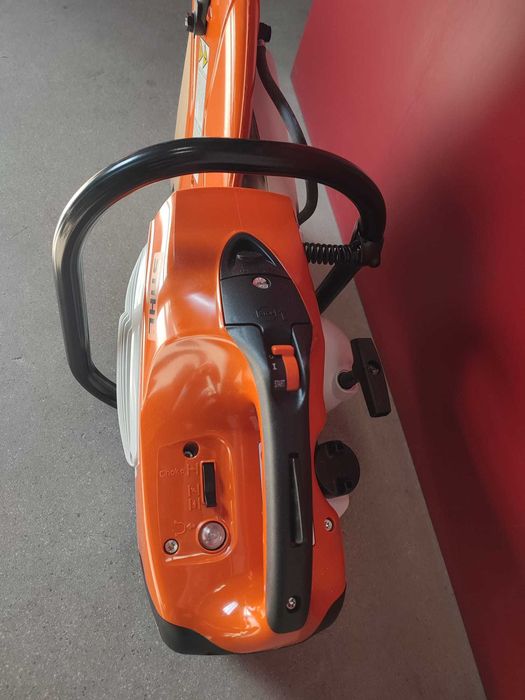 Freza asfalt, Drujba de taiat asfalt/beton STIHL TS 420