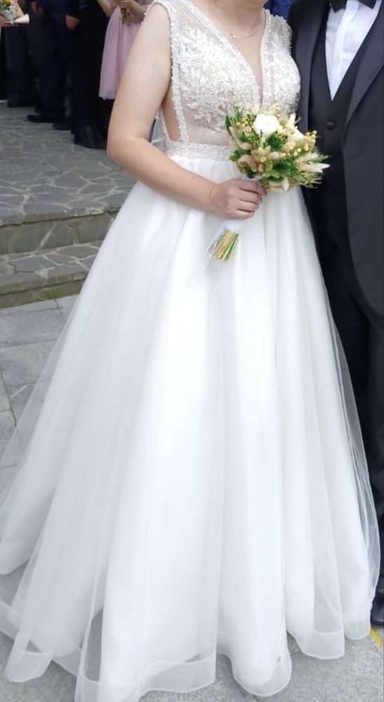 Vand rochie de mireasa