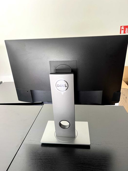 Monitor DELL P2419H - 24", Full HD, 60Hz - IPS - Office